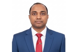 মালয়েশিয়াসহ তিনটি দেশ সফরে গেলেন যুক্তরাজ্য প্রবাসী আজির